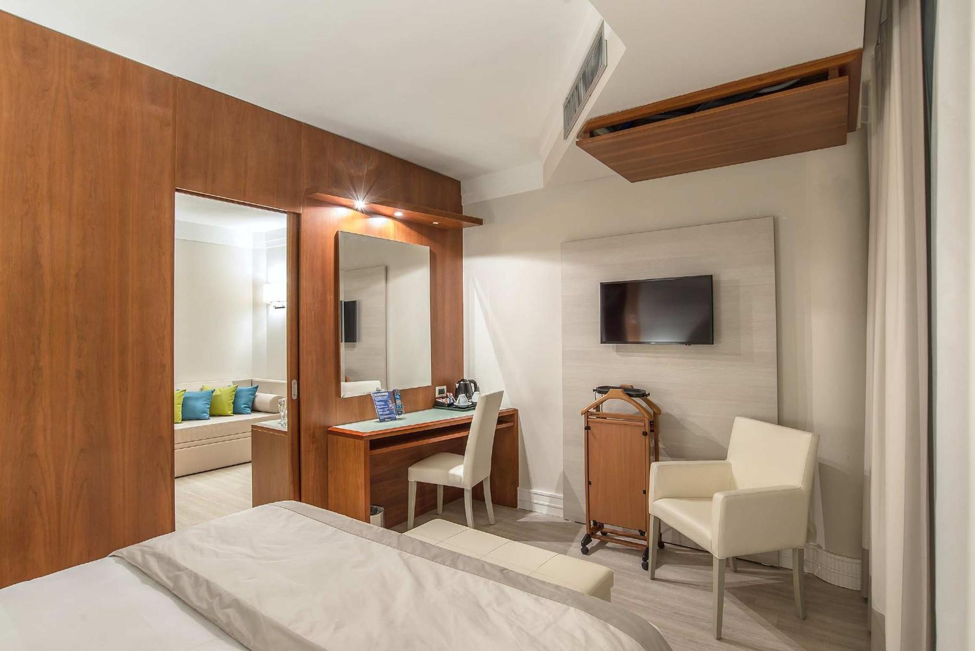 Hotel La Giocca Roma Ngoại thất bức ảnh
